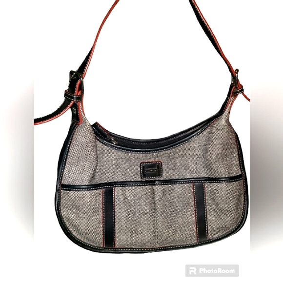 TOMMY HILFIGER SPORT BAGUETTE NWOT - Picture 1 of 8